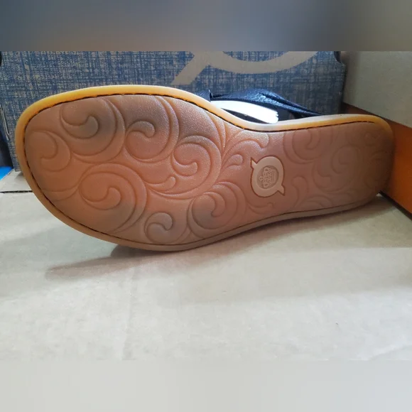 Born Iwa Woven - Womens 7 Black Sandal Medium - Picture 7 of 16